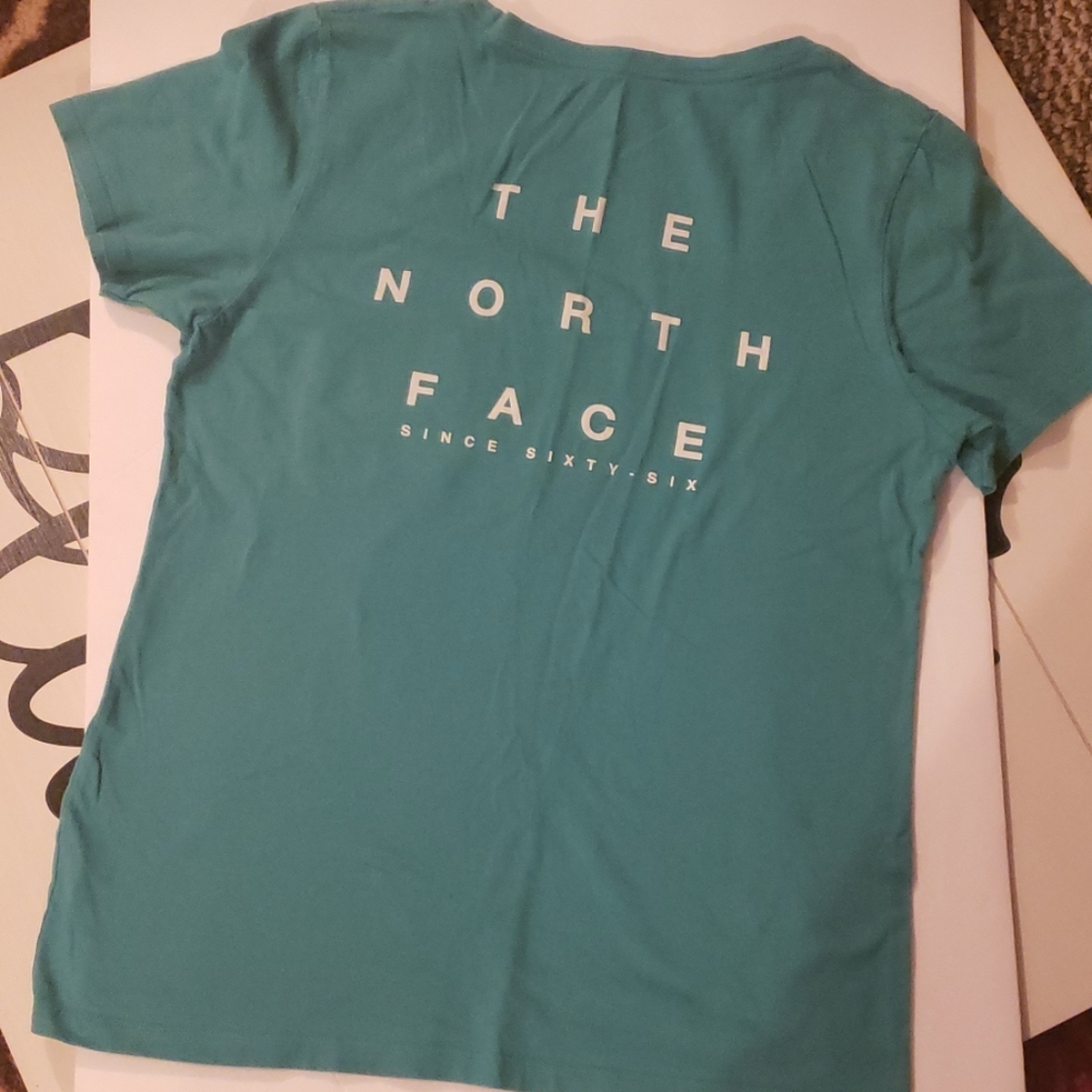 North Face sz med Tshirt Aqua Blue